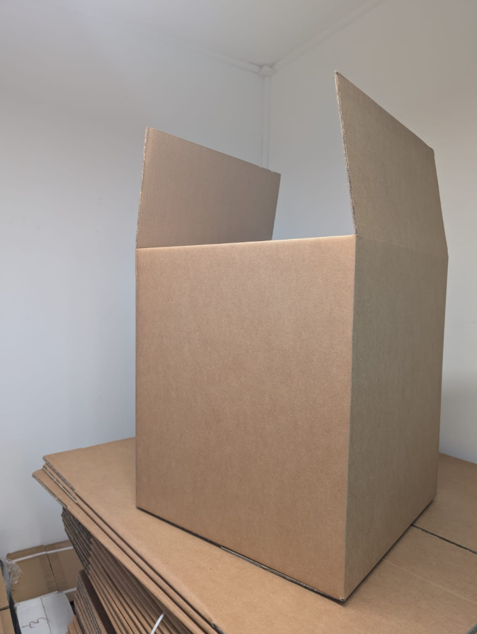 Premium 200gsm XL Cardboard Box — 18″× 18″× 20″ Heavy Duty Double‑Wall